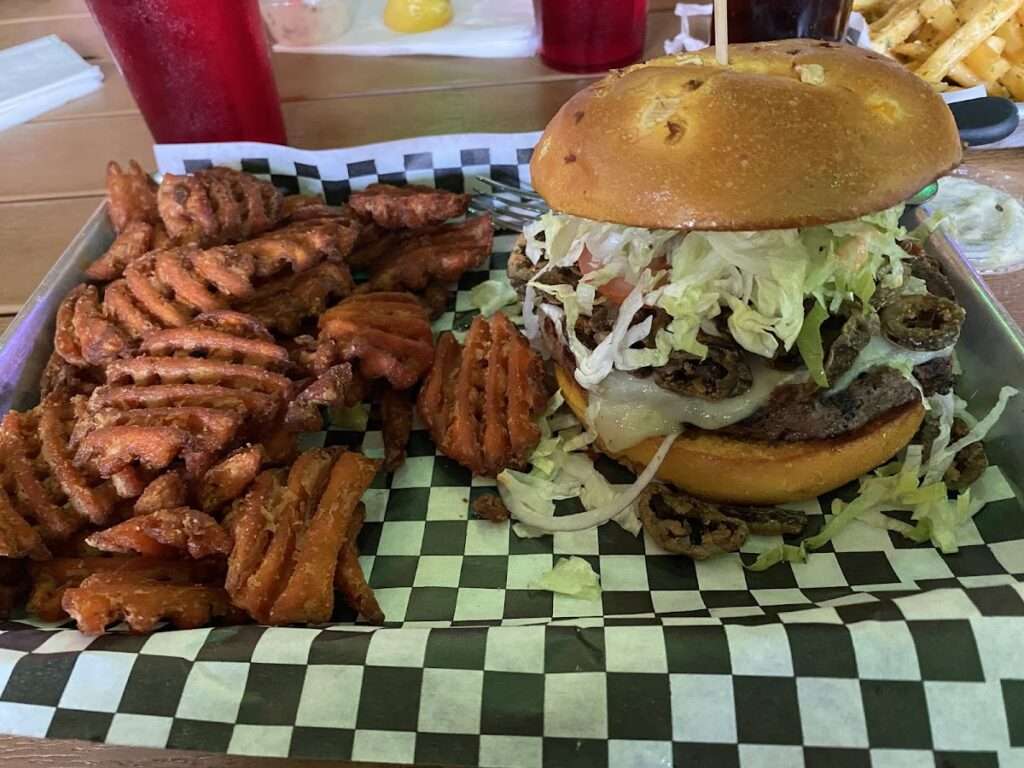 IB Forum Sports Bar & Grill photo 2