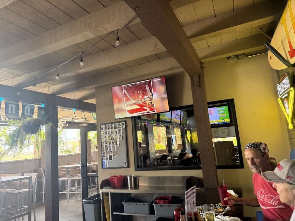 IB Forum Sports Bar & Grill photo 6